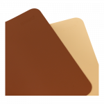 Tapis de souris à double face marron et beige, montrant ses deux faces avec une finition lisse.