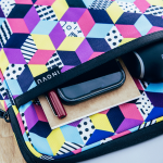 Housse pop comprenant le rangements accessoires